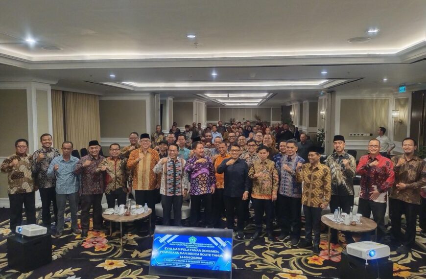 Delegasi Provinsi Jambi Hadiri Kegiatan Evaluasi Pelayanan Pemvisaan dan Mecca Route Tahun 2025 di Surabaya