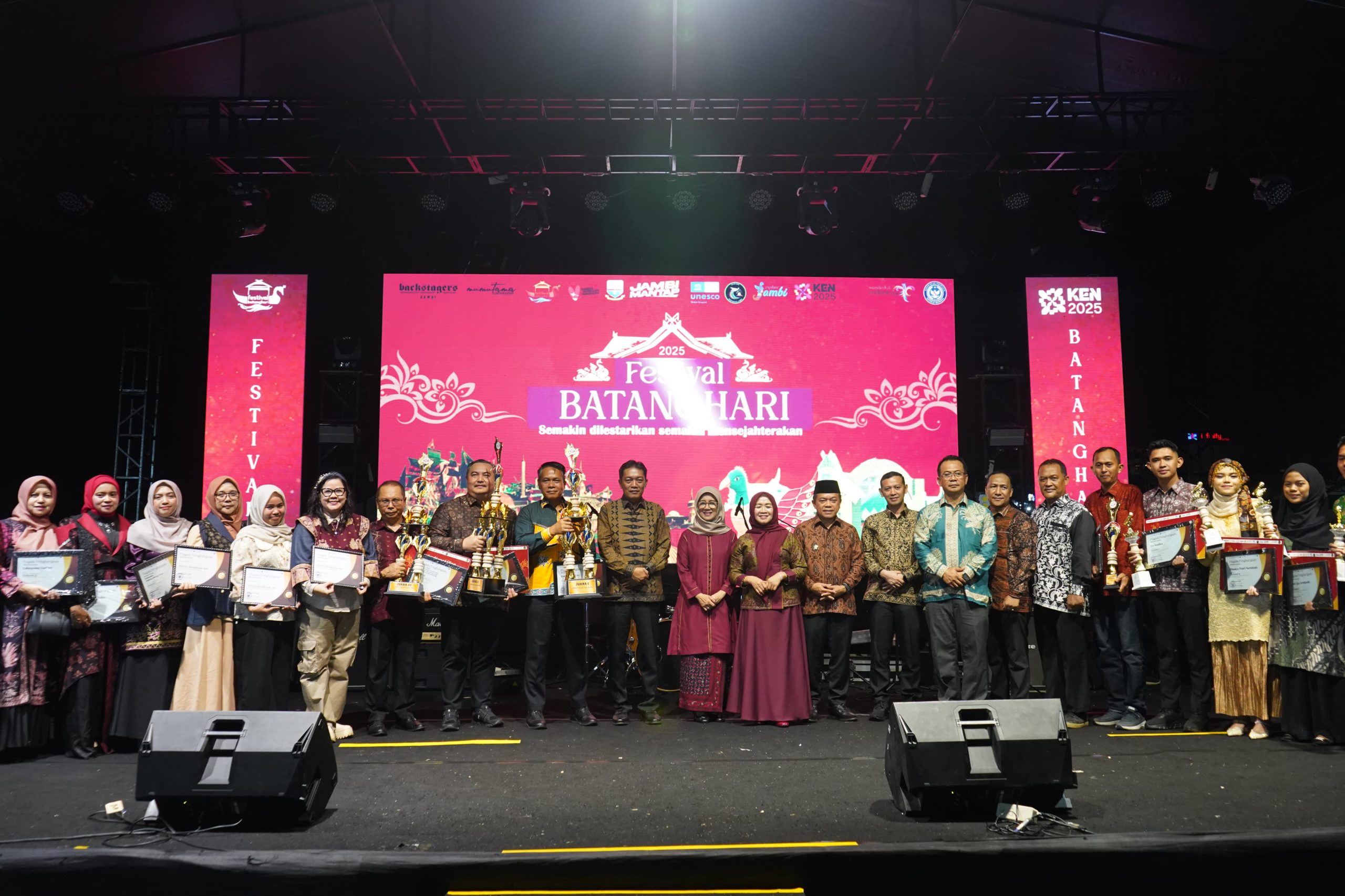 Prestasi Membanggakan! Ana Liya Armiyanti Raih Juara 1 Lomba Pidato Pariwisata Tingkat Provinsi Jambi