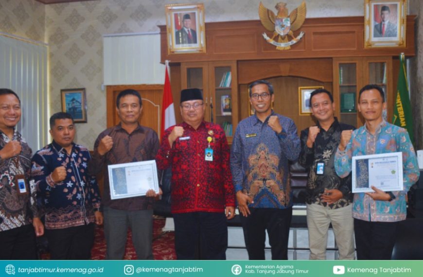 Kemenag Tanjung Jabung Timur Raih Dua Penghargaan Bergengsi dari KPPN Kuala Tungkal